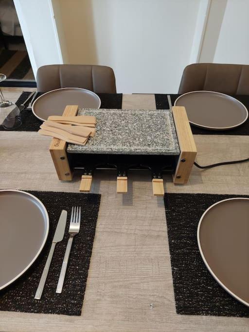 Gite D'Exception 13 Couchages Avec Jacuzzi Et Sauna Chalons en Champagne Luaran gambar