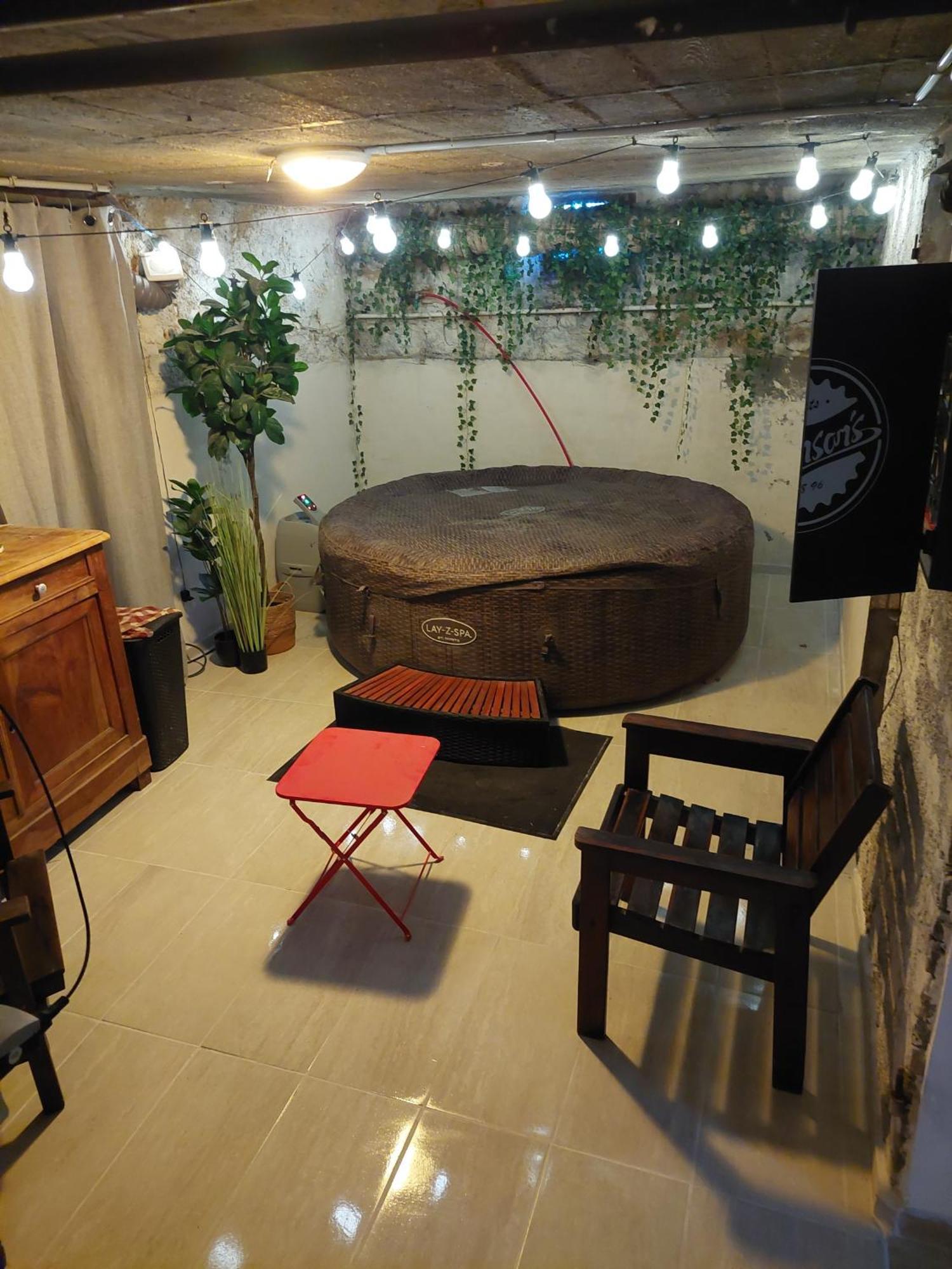 Gite D'Exception 13 Couchages Avec Jacuzzi Et Sauna Chalons en Champagne Luaran gambar